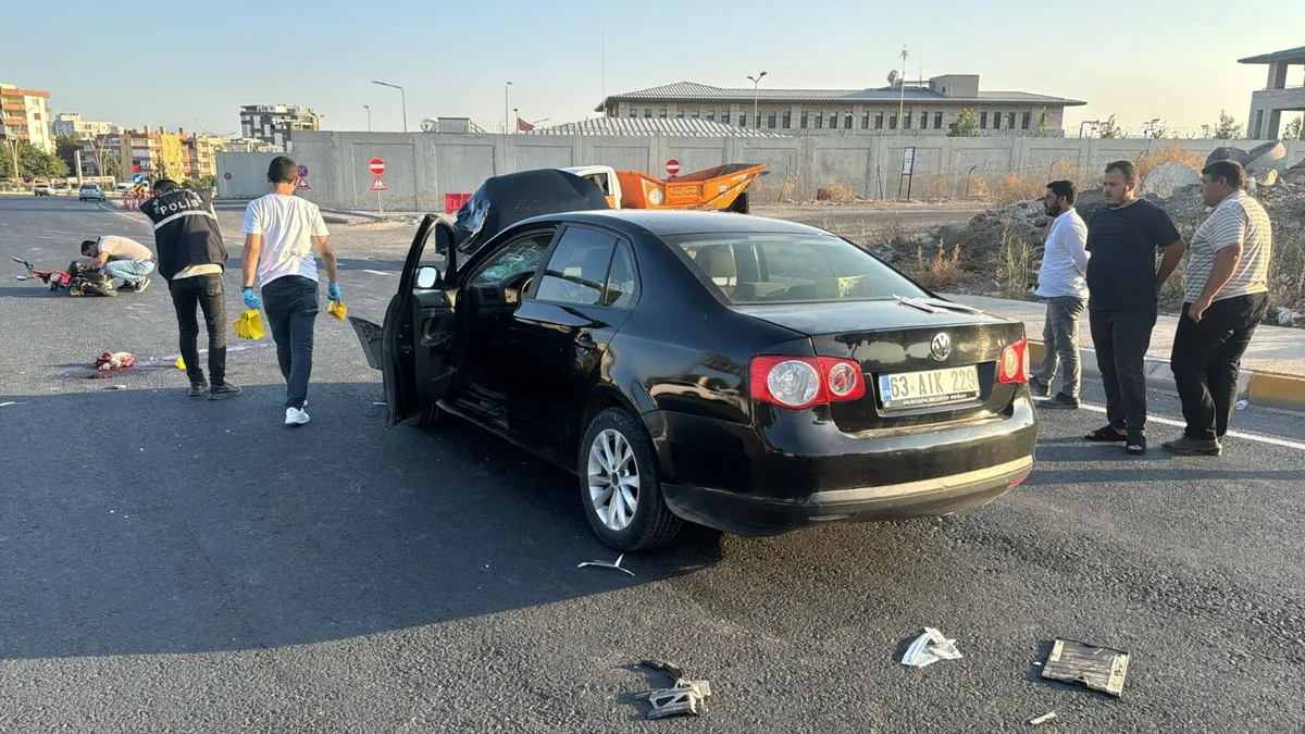 Şanlıurfa’da otomobil ile elektrikli bisiklet çarpıştı: 1 ölü, 1 yaralı Şanlıurfa’da otomobil ile elektrikli bisiklet çarpıştı: 1 ölü, 1 yaralı
