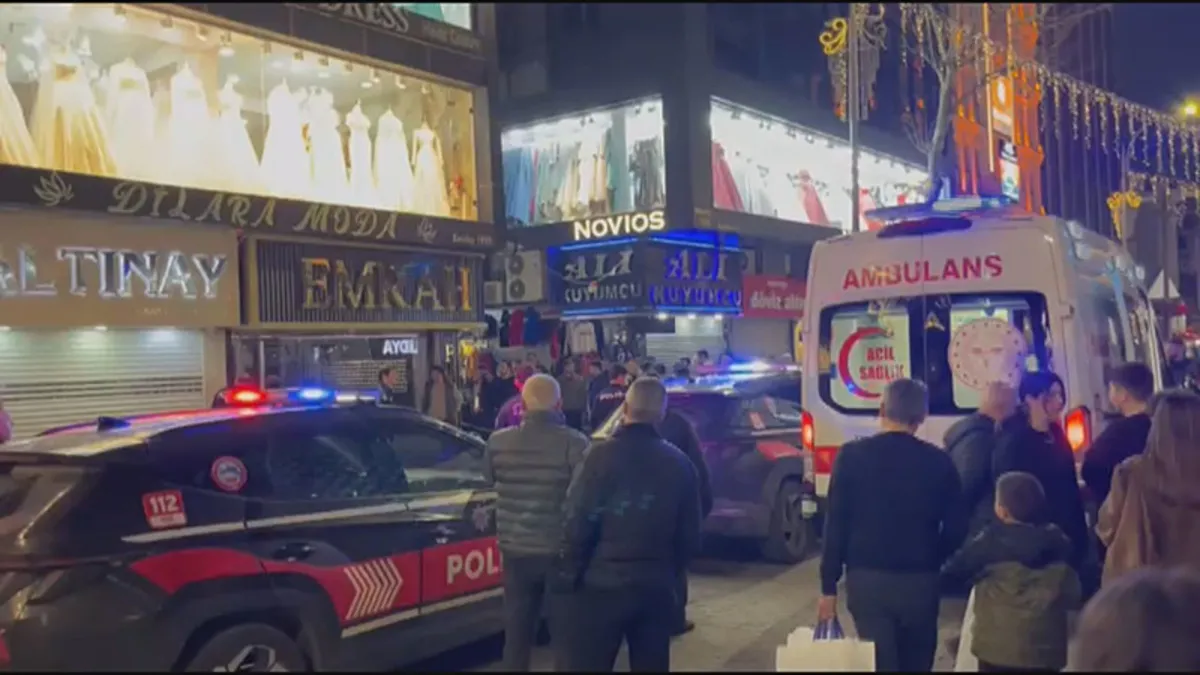 Ümraniye’de kuyumcuda doldur-boşalt faciası: İş arkadaşını vurdu! Ümraniye’de kuyumcuda doldur-boşalt faciası: İş arkadaşını vurdu!