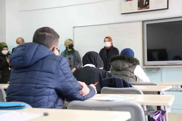 Akyurt Belediyesi öğrencileri sınavlara hazırlıyor
