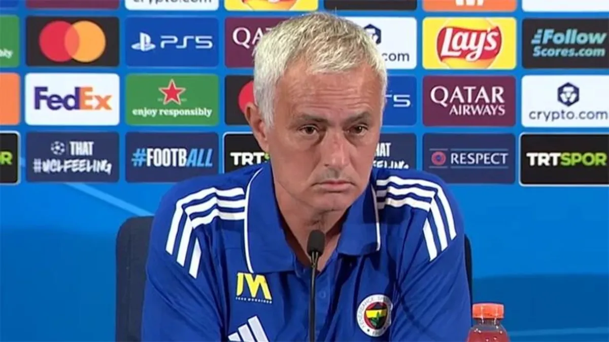 Benfica'dan Flaş Açıklama: '4 Yabancı Kuralı Bizi Vuruyor, 5 Oyuncu Kadro Dışı Kalabilir'