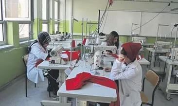 Fabrika gibi çalışan lise