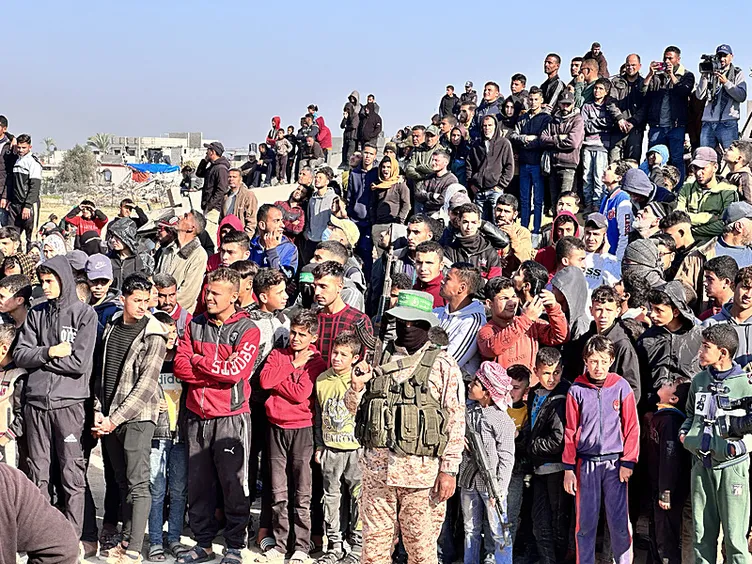 Gazze’de rehine takasında üçüncü tur! İsrail gecikmeli olarak Filistinlileri serbest bıraktı