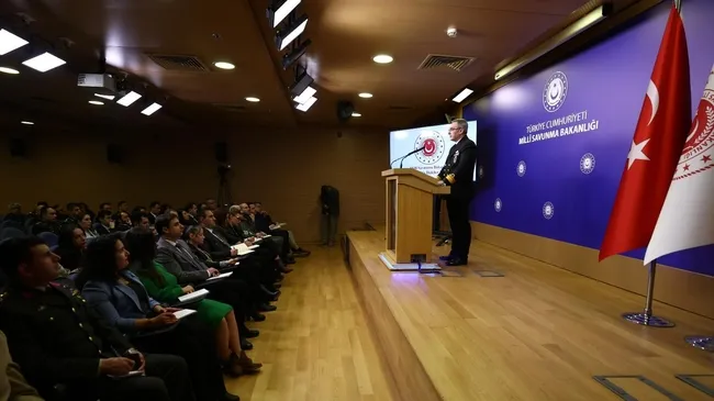 msbden-dusurulen-iran-fuzesi-ile-ilgili-aciklama-teror-orgutu-pjakin-iranda-yurutttugu-faaliyetleri-yakindan-t-1772702541266.jpg MSB'den düşürülen İran füzesi ile ilgili açıklama! Terör örgütü PJAK'ın İran'da yürütttüğü faaliyetleri yakından takipteyiz