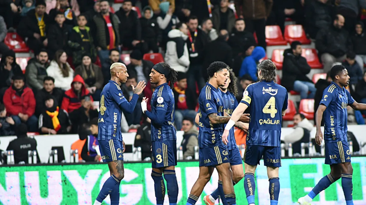 Fenerbahçe'de derbi öncesi alarm! Tam 7 isim sınırda…