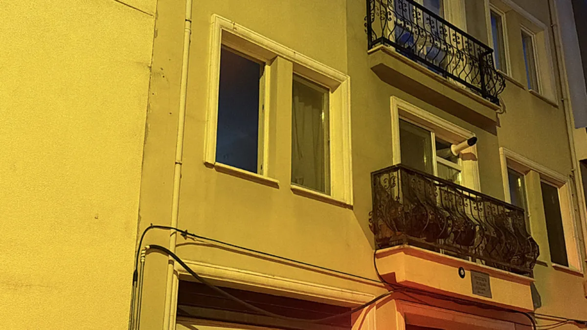 Eskişehir’de emekli okul müdürü evinde ölü bulundu! Eskişehir’de emekli okul müdürü evinde ölü bulundu!