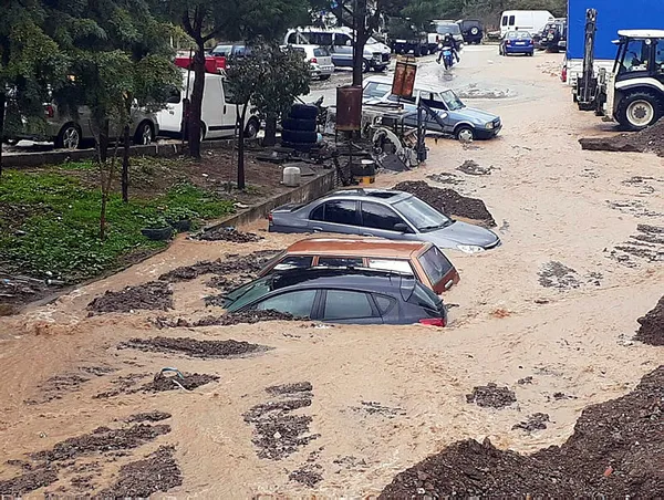 İzmir sel felaketi son dakika! İzmir sel felaketinde son durum ne? İşte tüm detaylar… - Son Dakika Haberler