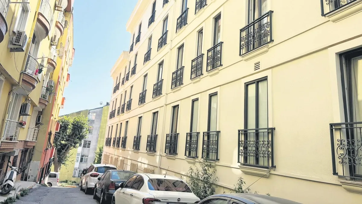 ‘Ayrılmak istedim camdan atladı’