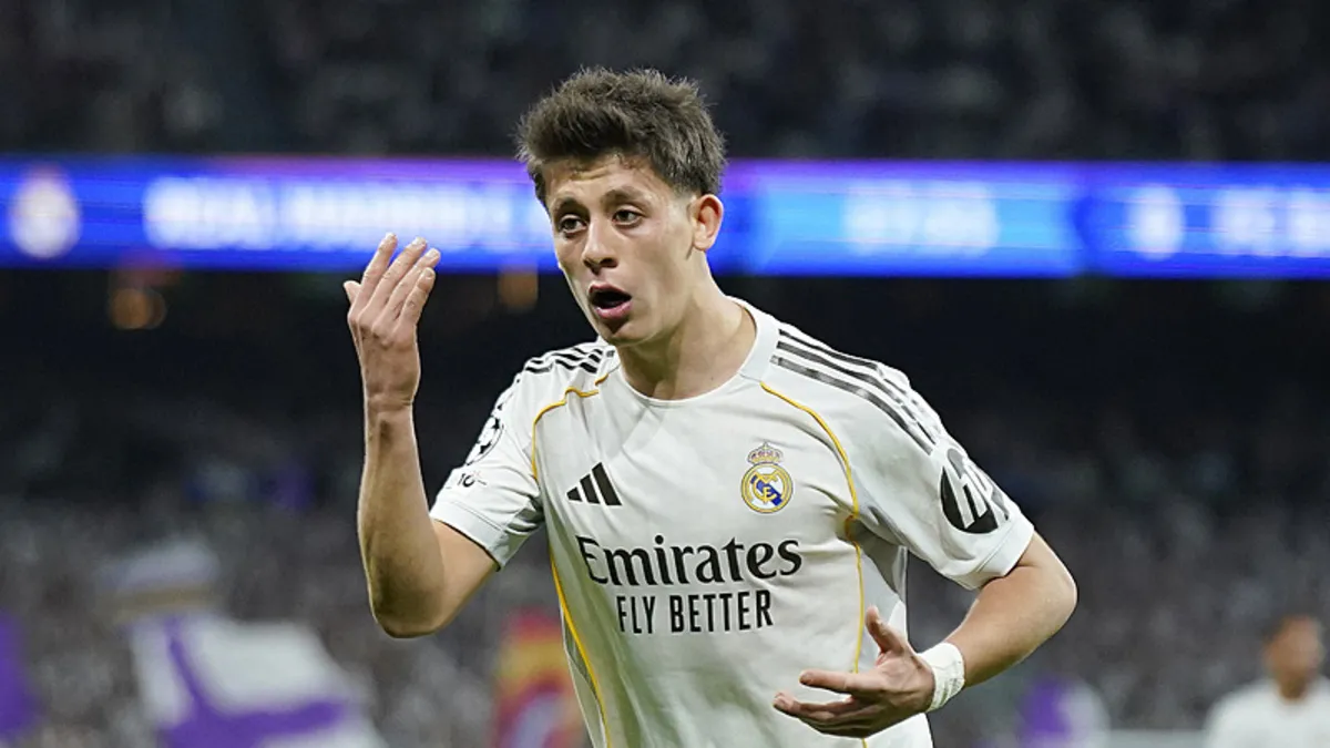 Dünyanın en değerli 100 takımı belli oldu! İşte Galatasaray, Fenerbahçe ve Beşiktaş’ın yeri – Galeri Dünyanın en değerli 100 takımı belli oldu! İşte Galatasaray, Fenerbahçe ve Beşiktaş’ın yeri – Galeri