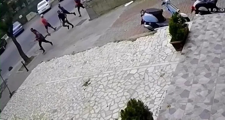 Kağıt toplayıcıları Kadıköy’de terör estirdi!