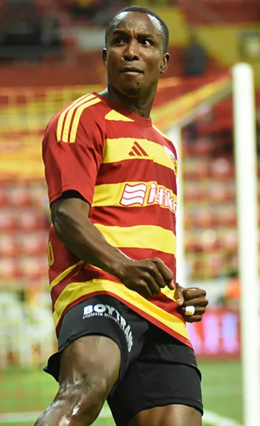 Kayserispor evinde farklı kazandı
