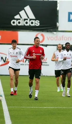Beşiktaş Fenerbahçe mesaisine başladı