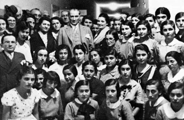 Atatürk Sözleri - Mustafa Kemal Atatürk’ün Gençliğe, Millete Nasihat Niteliğinde Özlü ve En Güzel Sözleri