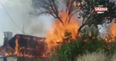 Çıkan yangında bitişik iki ev yanarak kullanılmaz hale geldi | Video