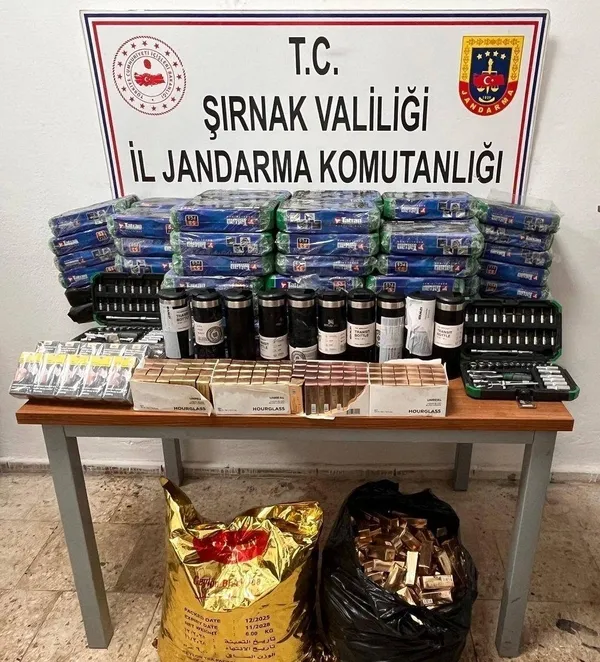 sirnakta-kacakcilik-ve-narkotik-operasyonu-82-gozalti-1774888190812.jpg