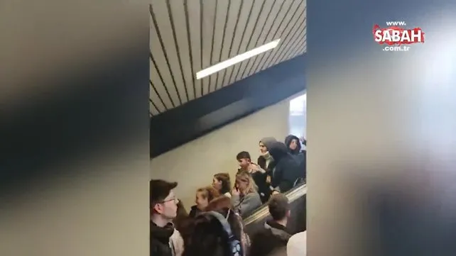 Metro bozuldu, vatandaşlar yolda kaldı! Yürüyen merdiven bir anda ters yöne hareket etti | Video