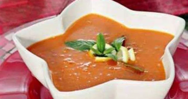 Domatesli un çorbası tarifi - Domatesli un çorbası nasıl yapılır?