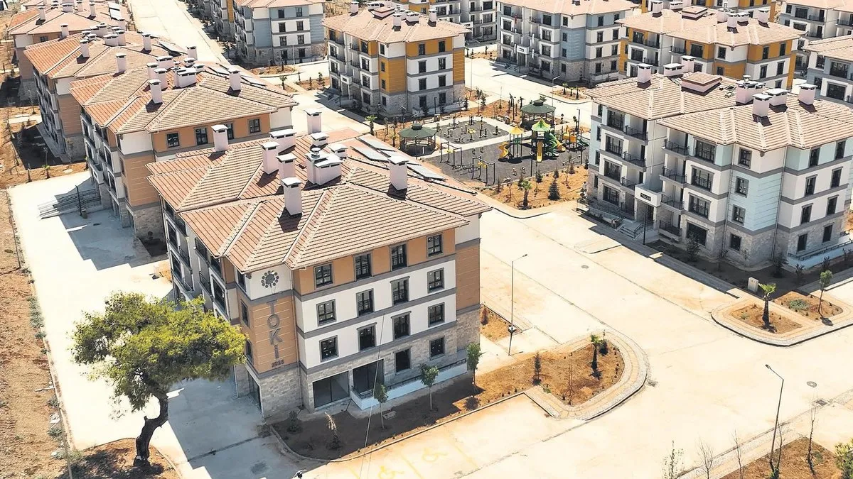TOKİ 1.7 milyon aileyi ev sahibi yaptı