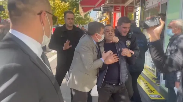 Şehit yakınına küfreden Lütfü Türkkan İYİ Parti'nin Kocaeli'nden 1. sıra adayı oldu