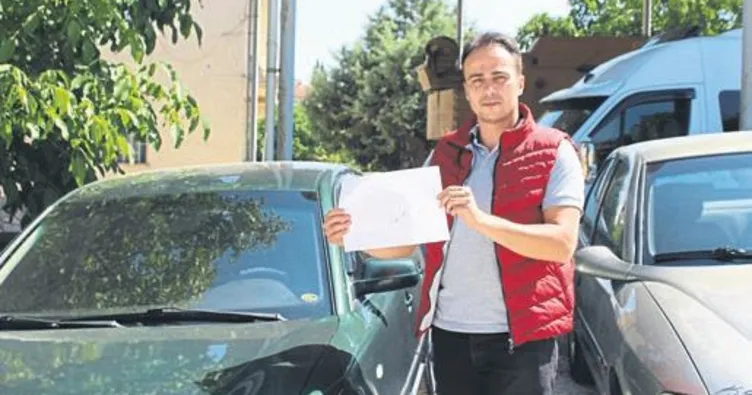Dolandırıcılara arabasını kaptırdı