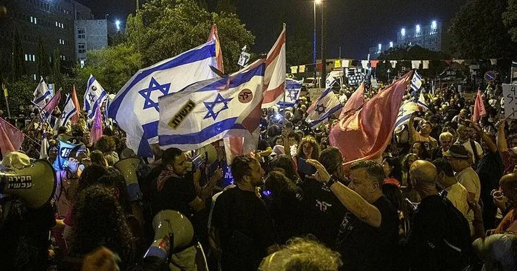 Muhalifleri, Netanyahu döneminin sona ermesini yorumladı
