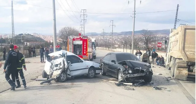 de zincirleme trafik kazasi 2 yarali