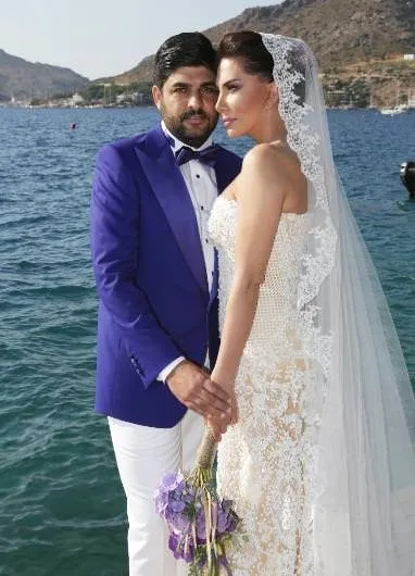 Ebru Yaşar evlendi