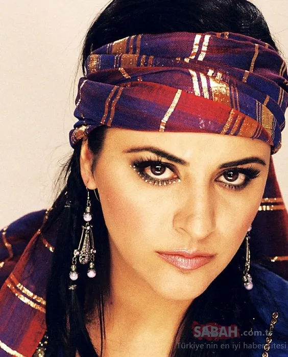 İbo Show'a katılan Zara'nın değişimi olay oldu! Sosyal medyada ‘Doğallık gitmiş’ yorumları yapıldı! ‘Zara'nın o güzel yüzünden eser yok’