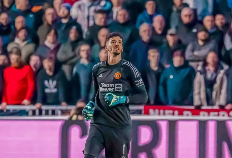 SON DAKİKA: Manchester United’tan Altay Bayındır’ı üzen karar! Fenerbahçe detayı...