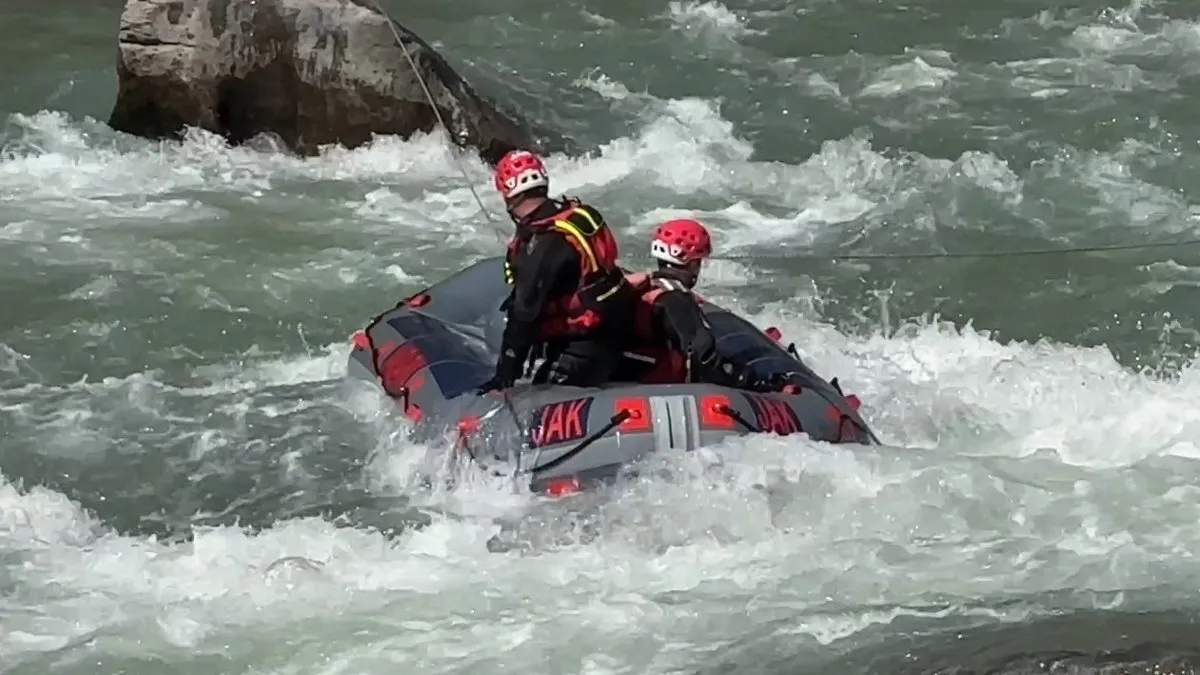 Yüksekova’da acı bekleyiş! 12 gün oldu… Ekipler İbrahim’i arıyor Yüksekova’da acı bekleyiş! 12 gün oldu… Ekipler İbrahim’i arıyor