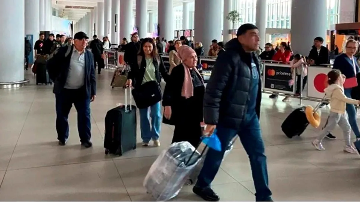 İstanbul Havalimanı'nda bayram tatili dönüş yoğunluğu yaşanıyor