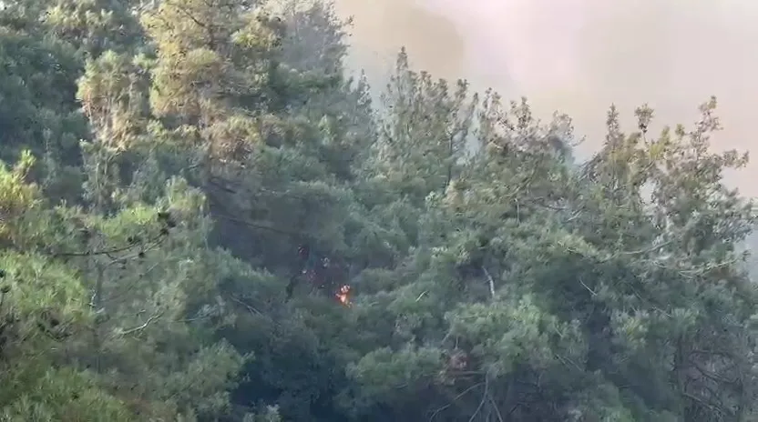 Bursa'da alev savaşçılarının halı sahadaki görüntüsü duygulandırdı