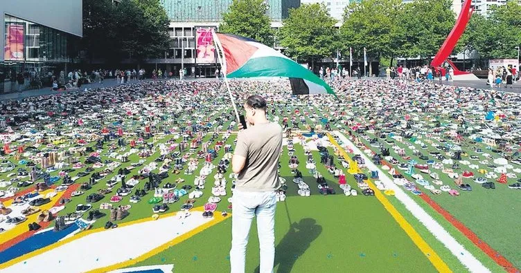 16 bin ayakkabıyla katliam protestosu