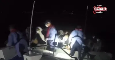 Yunanistan tarafından Türkiye sularına itilen 43 göçmen böyle kurtarıldı | Video
