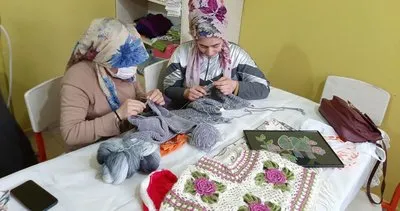 Anne tekstil kursunda, çocuklar oyun odasında #diyarbakir