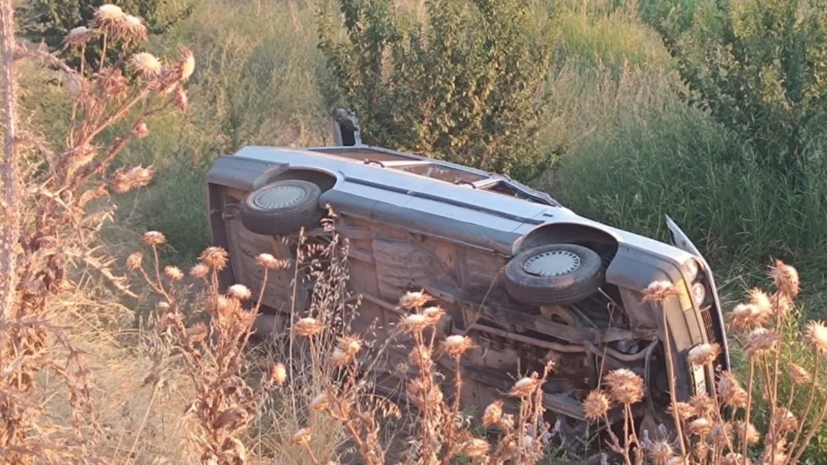 Manisa'da feci kaza! Araç dereye uçtu: 3 yaralı
