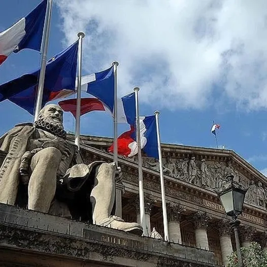 Fransa’da bütçe oylaması yarın yapılacak