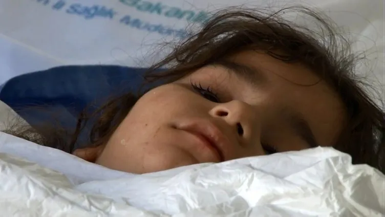 Ekmek tandırına düşen küçük Fatma Nur yanarak yaralandı
