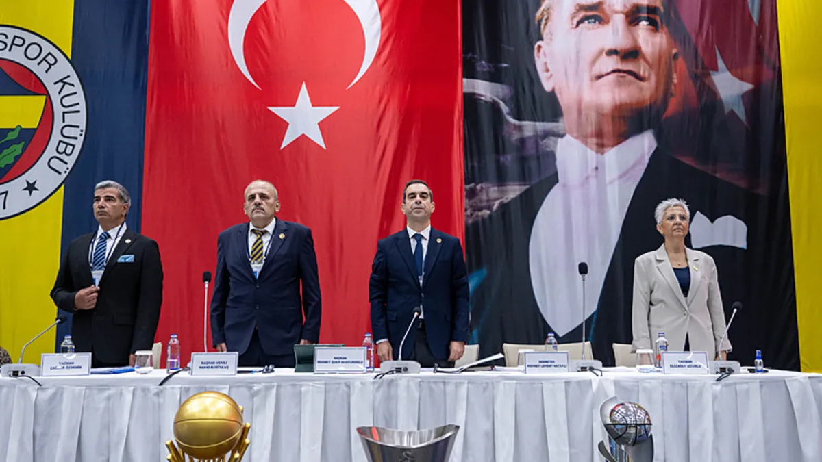 Fenerbahçe’nin toplam finansal borcu açıklandı! Fenerbahçe’nin toplam finansal borcu açıklandı!