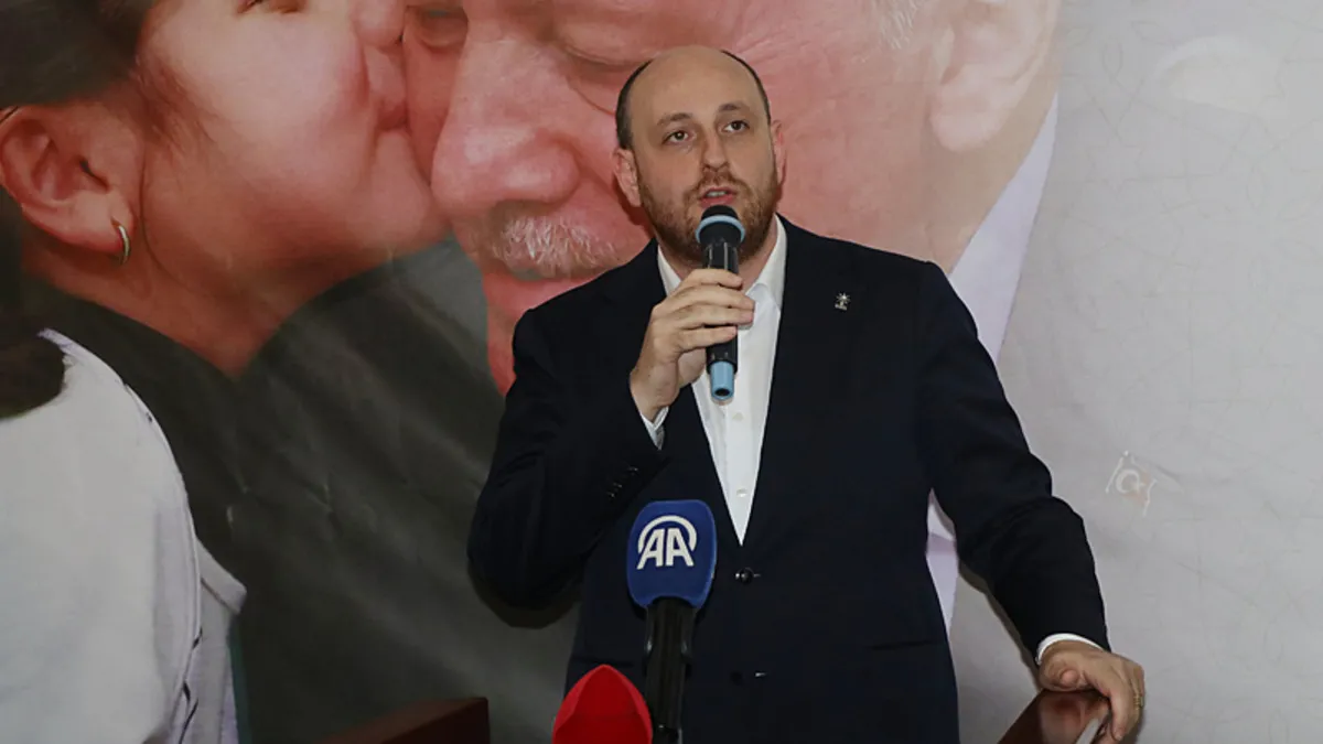 AK Parti Genel Başkan Yardımcısı Ahmet Büyükgümüş: CHP’deki koltuk kavgası bizi ilgilendirmiyor AK Parti Genel Başkan Yardımcısı Ahmet Büyükgümüş: CHP’deki koltuk kavgası bizi ilgilendirmiyor