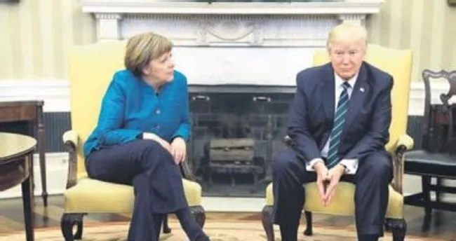 Trump’ın Merkel’i reddettiği an