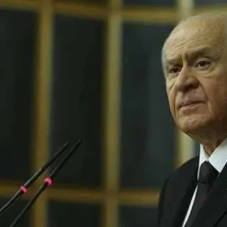 Bahçeli: Ayak ve siyasi oyunlara heves etmeleri tam bir çatırdama ve siyasi çürüme halidir