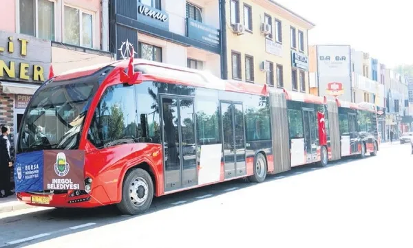 bursanin-metrobusu-yolda-1783354743247.jpeg