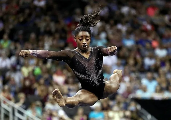 Simone Biles tarihe geçti