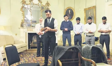 Başbakanlıkta şükür namazı