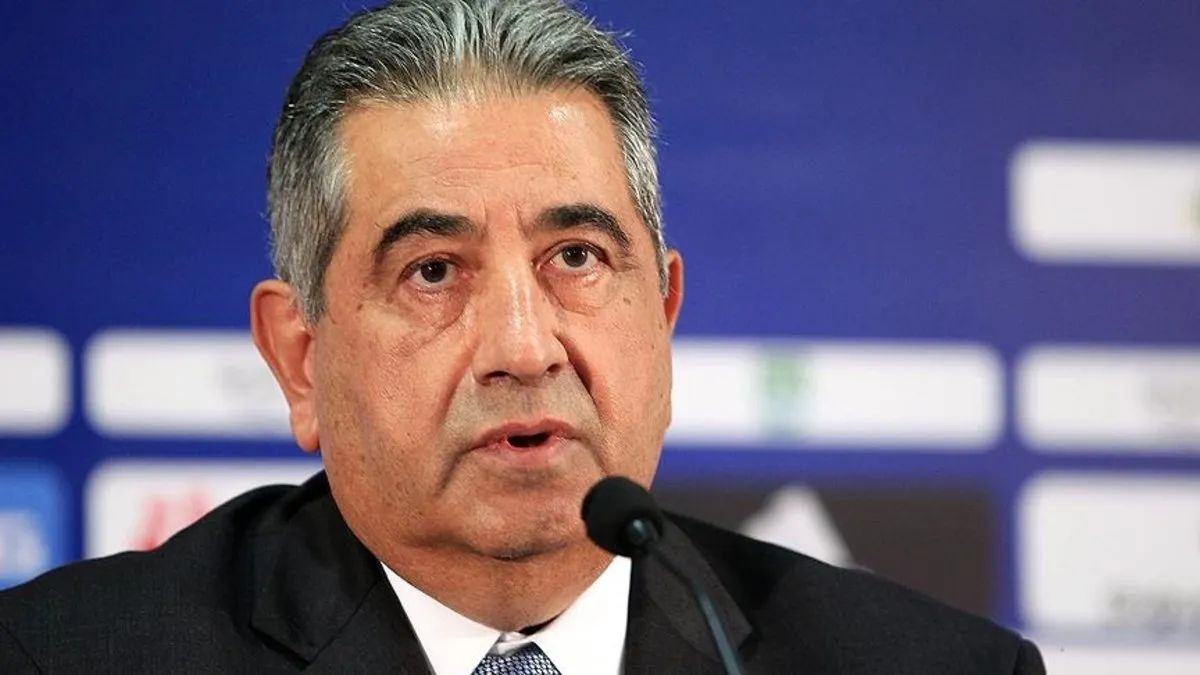Fenerbahçeli eski yönetici Mahmut Uslu'dan istifa çağrısı!