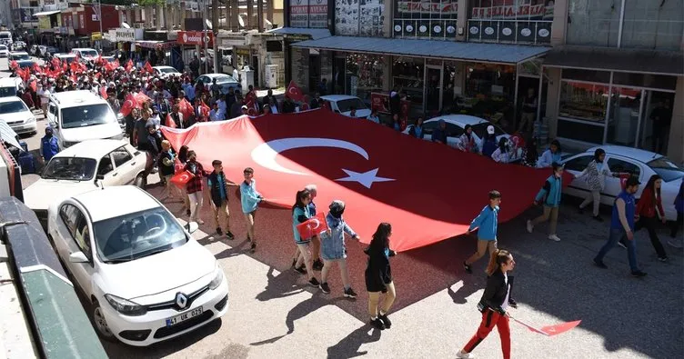 Hilvan’da ’Gençlik Yürüyüşü’ düzenlendi