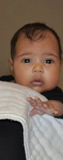 Kim Kardashian kızının kaşlarını mı aldı?