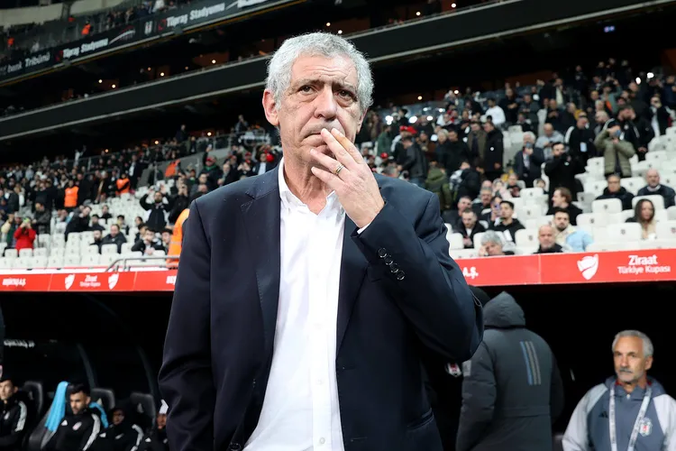 besiktastan-fernando-santos-karari-fatih-dogan-acikladi-1710484063641.jpg
