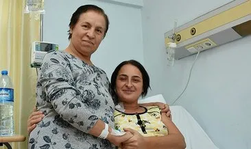60 yaşındaki anne böbreğini vererek kızını hayata bağladı