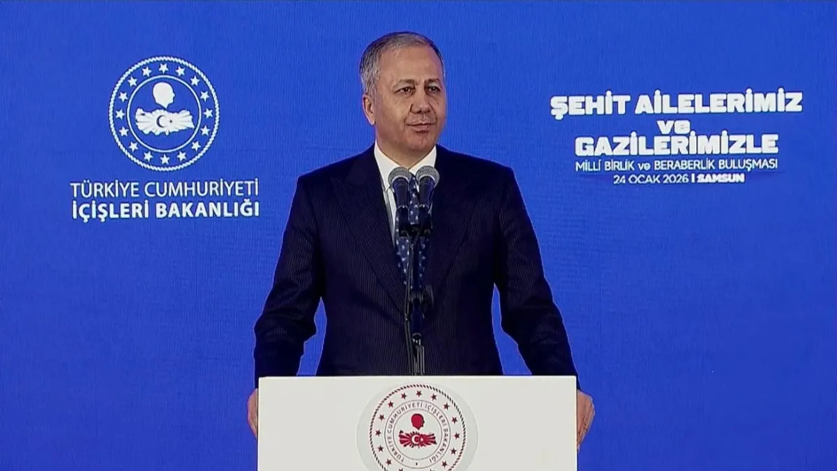 Yerlikaya “Şehit Ailelerimiz ve Gazilerimizle Milli Birlik ve Beraberlik Buluşması” programına katıldı Yerlikaya “Şehit Ailelerimiz ve Gazilerimizle Milli Birlik ve Beraberlik Buluşması” programına katıldı